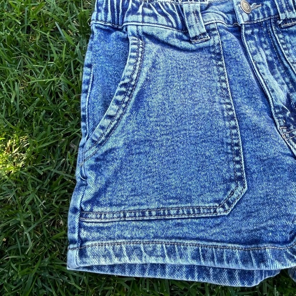 RSQ Large Pocket Elastic Waist Denim Jean Shorts Medium 26” - Picture 2 of 5